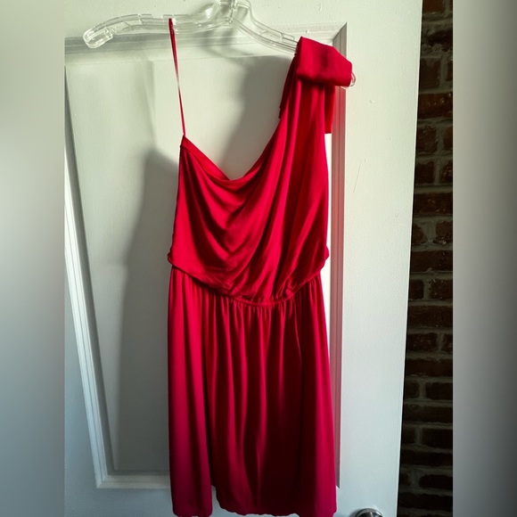 One shoulder express mini dress - Picture 2 of 3